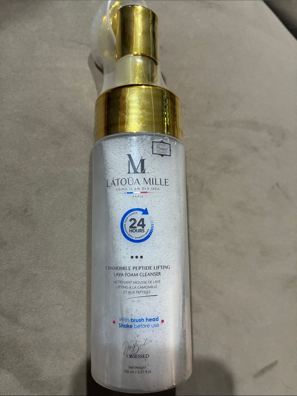 Chamomile Peptide Lifting Lava Foam Cleanser — White & Gold